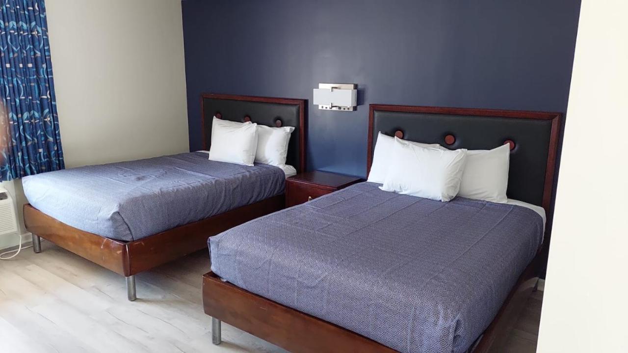 Economy 7 Inn Hampton Bagian luar foto